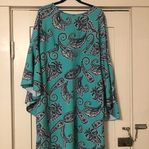 Women’s paisley print bell sleeve dress.